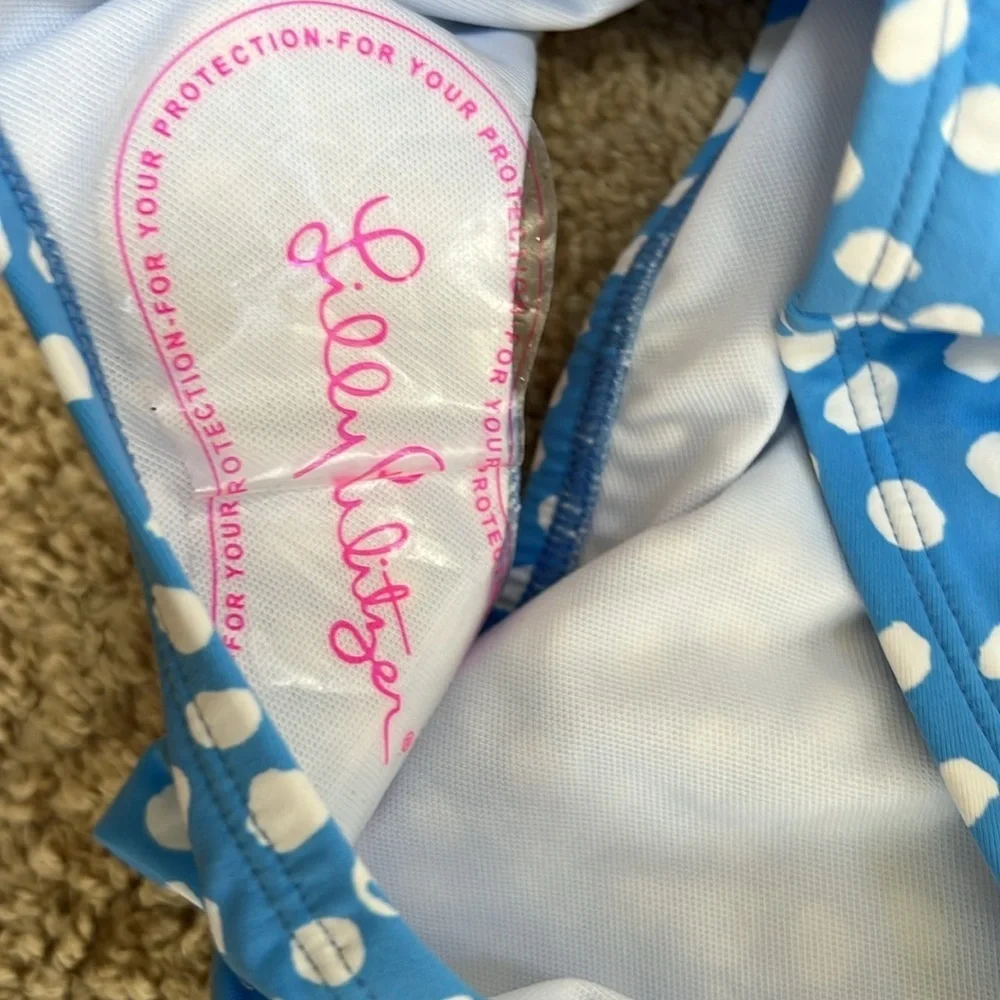 NWOT! Lilly pulitzer SZ 4, Malvie zanzibar blue dot one piece swimsuit.
